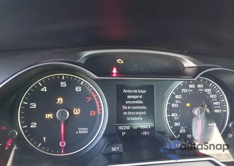 2015 Audi A4 2.0T Premium z USA, uszkodzony, nr VIN WAUFFAFLXFN024363